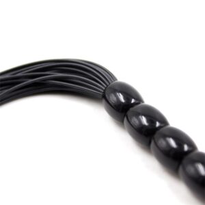 LATETOBED BDSM LINE Flogger με 6 χάντρες Λαβή 26 cm Μαύρο - Image 3